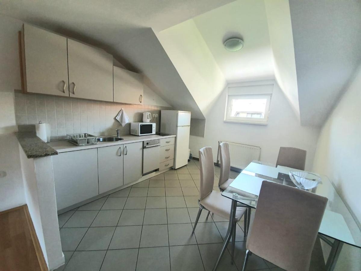 Apartment Lily Near Zagreb Airport Velika Gorica Exterior photo
